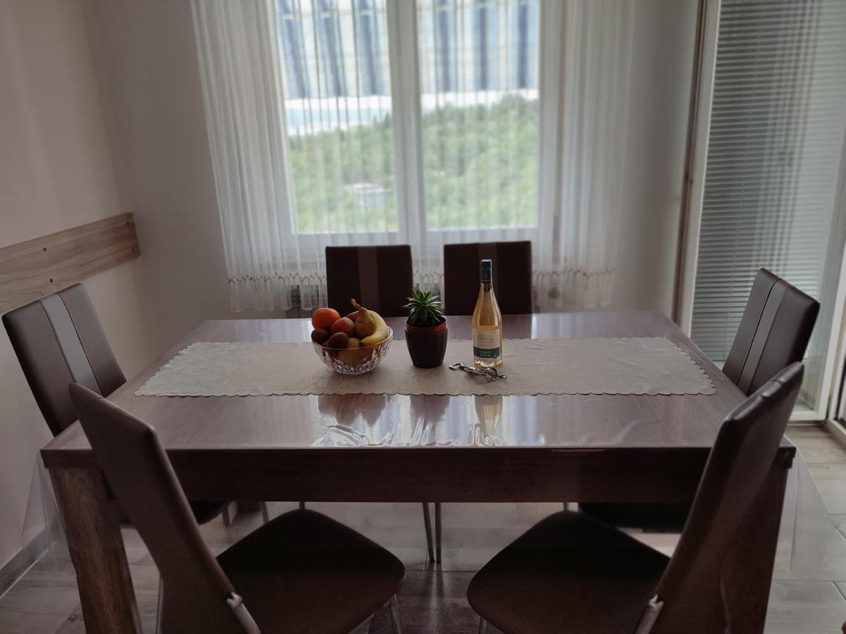 Apartments Desiree & Daniel Dramalj Extérieur photo
