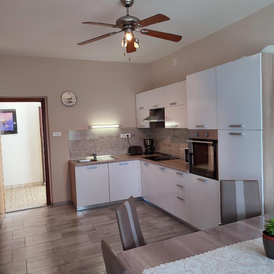 Apartments Desiree & Daniel Dramalj Extérieur photo