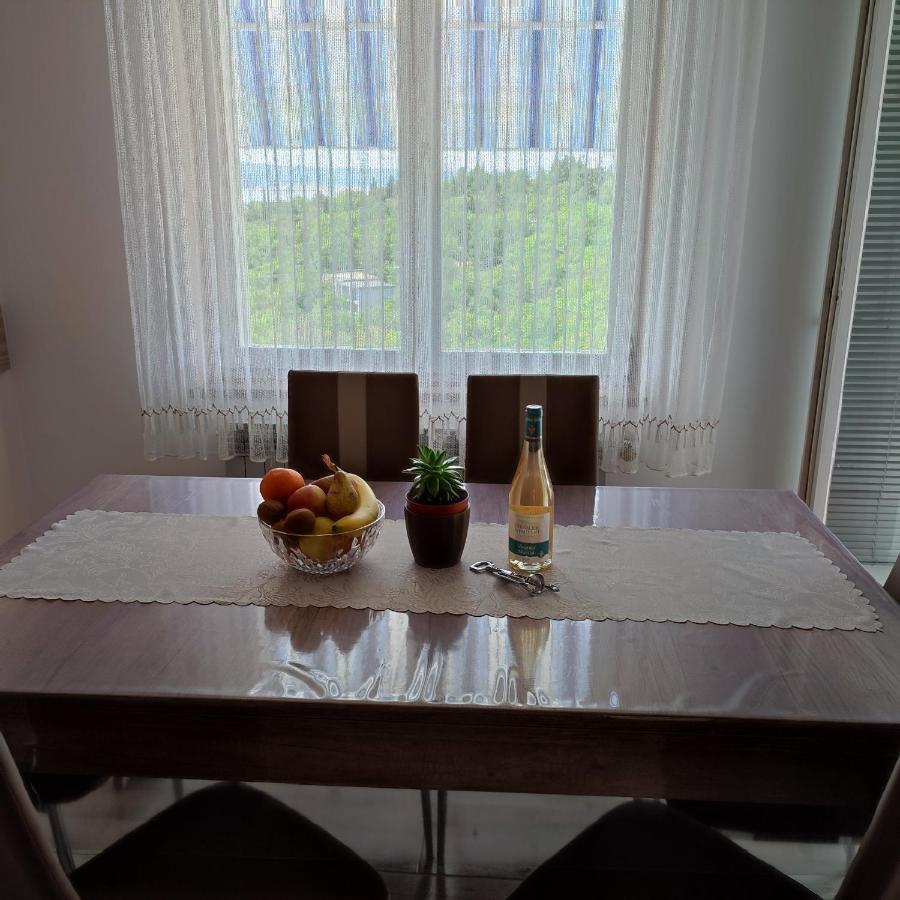 Apartments Desiree & Daniel Dramalj Extérieur photo